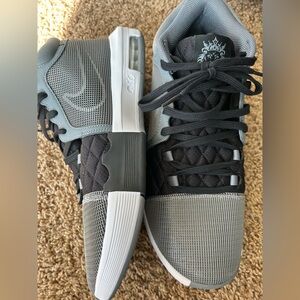 Nike LeBron Witness 8 Black and Gray Sneakers